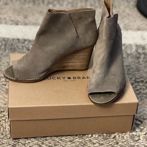 Lucky Brand Tan Wedge Bootie|Size 9